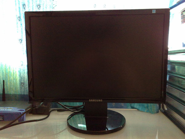 Viewing Image - monitor.jpg